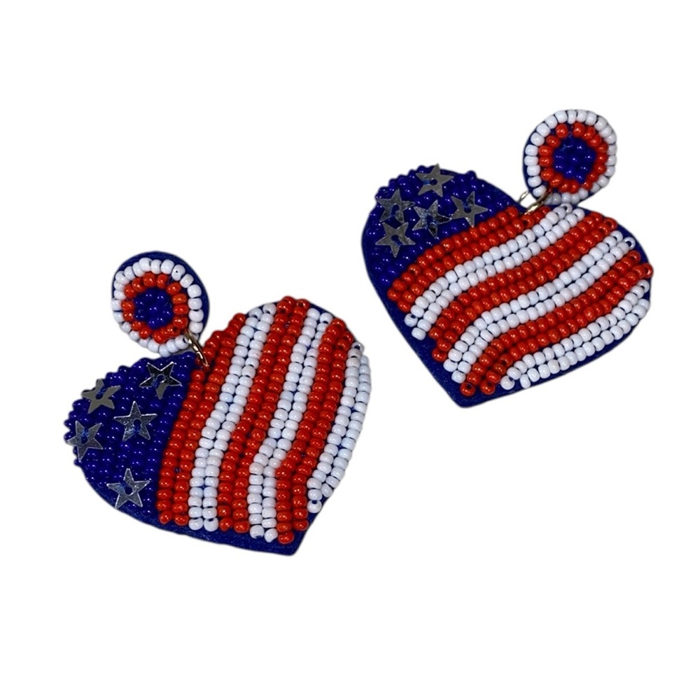 NWOT Red/White/Blue American Flag Heart Beaded Earrings